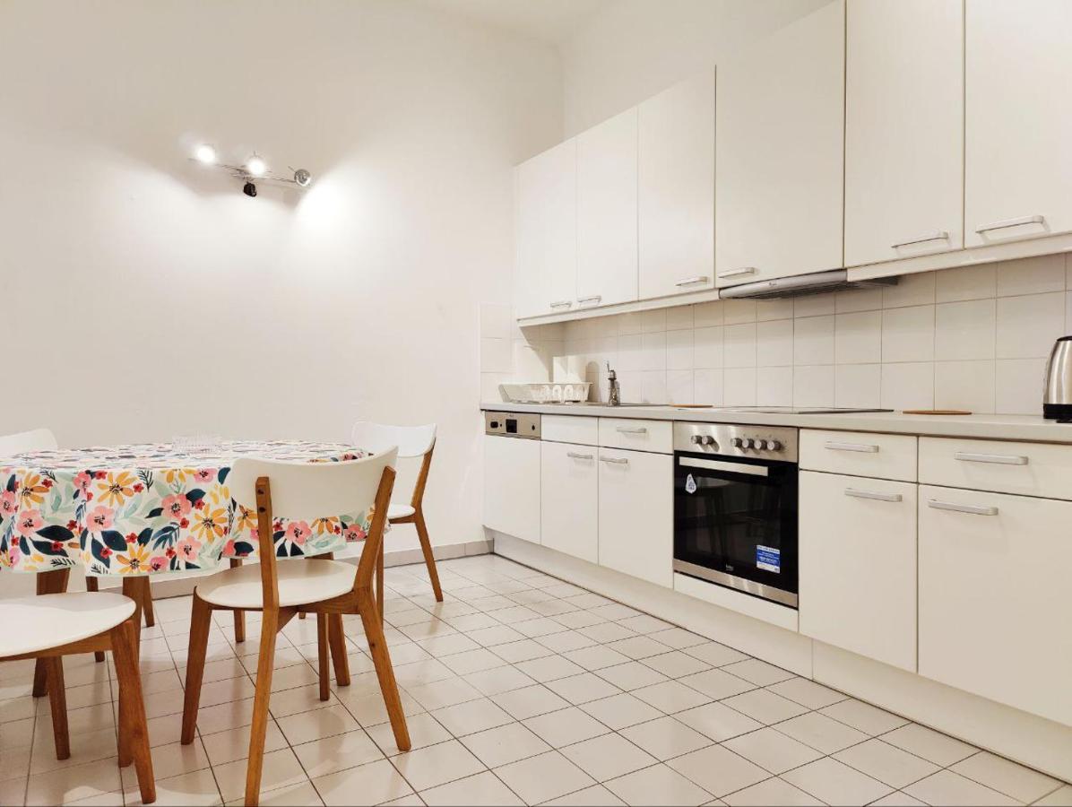 Central Mariahilfer Apartment 4 Min To The City Shopping Center And Schoenbrunn Palace Βιέννη Εξωτερικό φωτογραφία