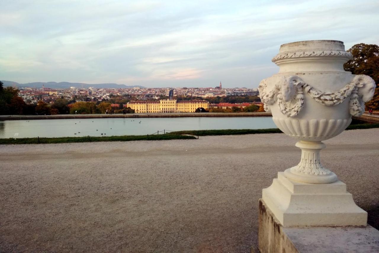 Central Mariahilfer Apartment 4 Min To The City Shopping Center And Schoenbrunn Palace Βιέννη Εξωτερικό φωτογραφία