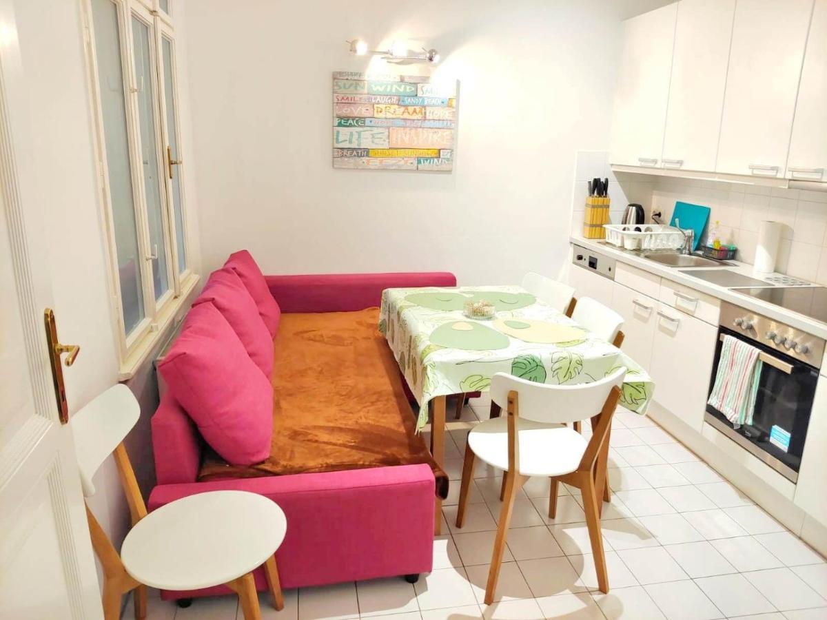 Central Mariahilfer Apartment 4 Min To The City Shopping Center And Schoenbrunn Palace Βιέννη Εξωτερικό φωτογραφία