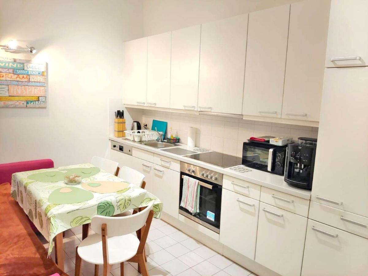 Central Mariahilfer Apartment 4 Min To The City Shopping Center And Schoenbrunn Palace Βιέννη Εξωτερικό φωτογραφία