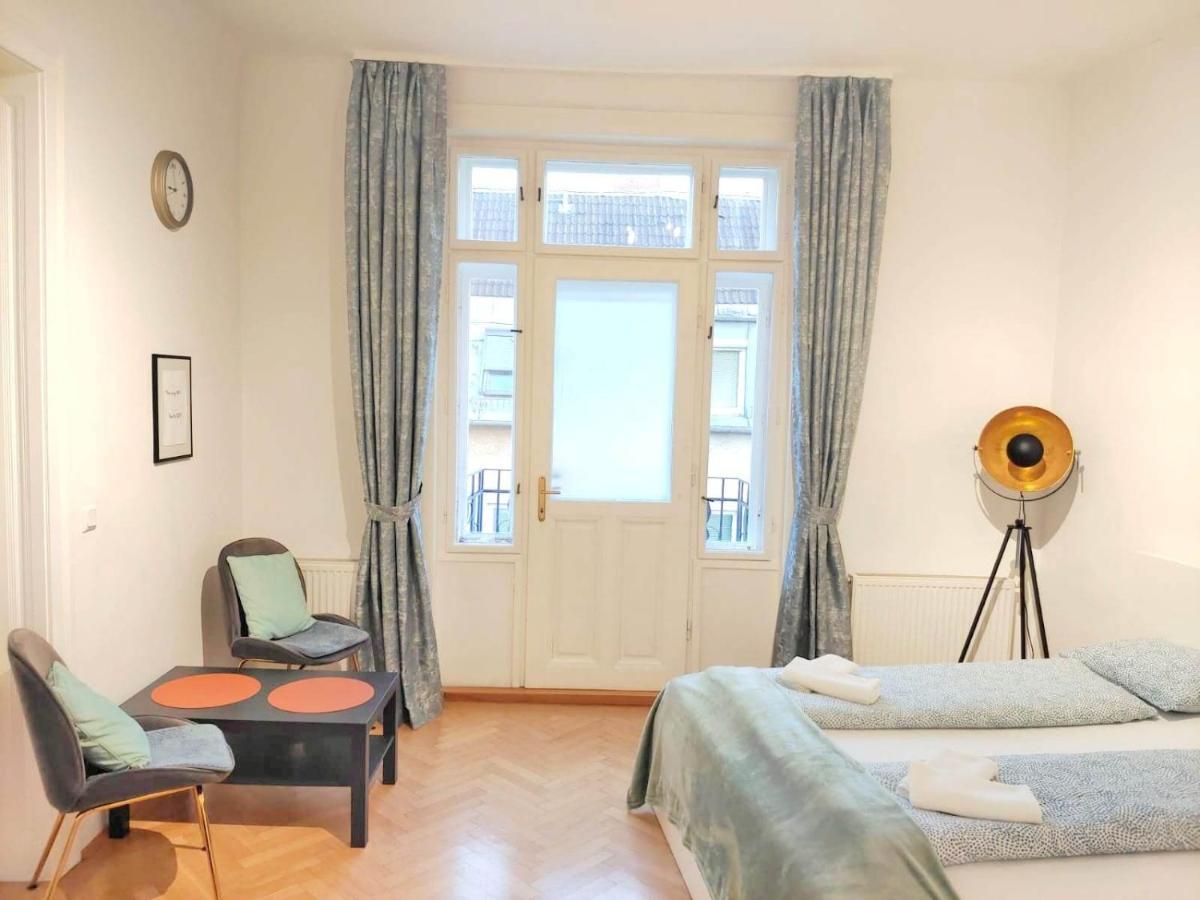 Central Mariahilfer Apartment 4 Min To The City Shopping Center And Schoenbrunn Palace Βιέννη Εξωτερικό φωτογραφία